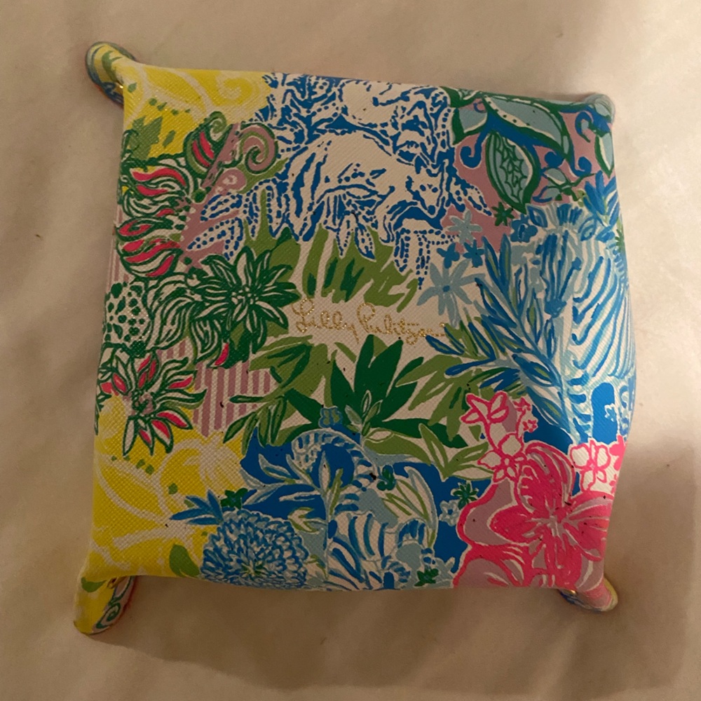 Lily Pulitzer jewelry holder